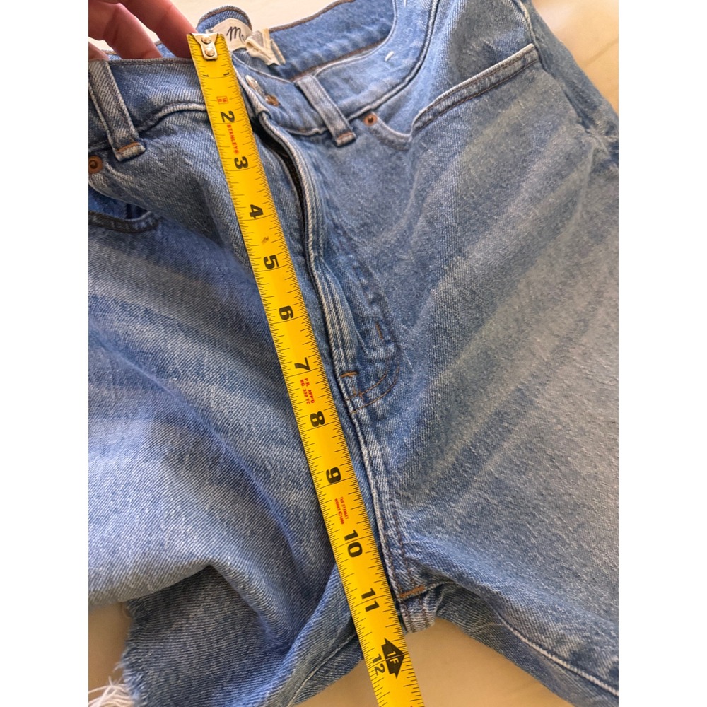 Madewell The Perfect Mid Length Jean Short Women 28 Blue Denim Raw Hem - Picture 3 of 11